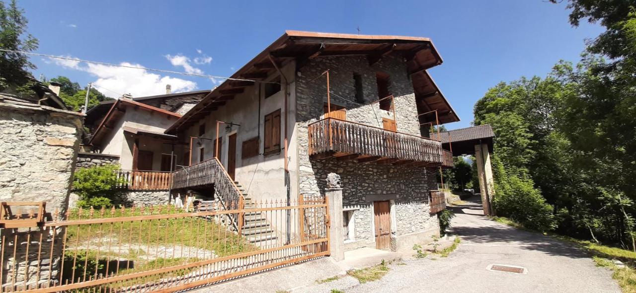 La Casa Del Gigante Frassino Apartment Acceglio Exterior photo